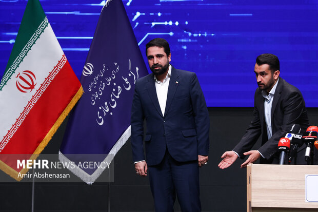 نشست خبری دبیر شورای عالی و رئیس مرکز ملی فضای مجازی