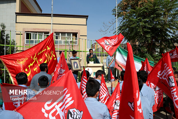 نهضت خونخواهی دانش‌آموزان همدان