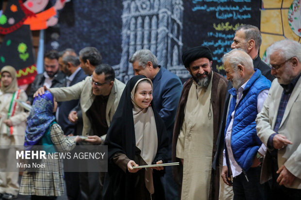 همایش ملی <a href='https://sayeb.ir/tag/%d8%b1%d9%88%d8%b2-%da%a9%d9%88%d8%af%da%a9'></div>روز کودک</a> در <a href='https://sayeb.ir/tag/%d8%aa%d8%a8%d8%b1%db%8c%d8%b2'>تبریز</a>