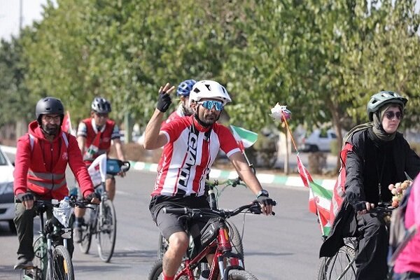 کاروان شهدای میناب در قزوین؛ روایت ترکیهایها از ایرانِ پس از جنگ