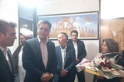 رزومه فرزندان سیم‌بان جان‌باخته برای استخدام بررسی می‌شود