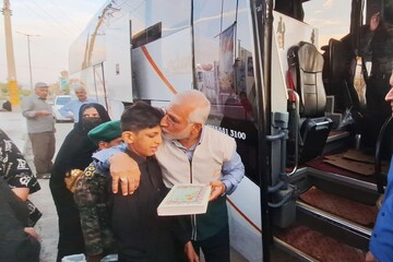 روشندلان زاهدانی مهمان امام رئوف شدند