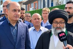 آیت الله قربانی با فضیلت های اخلاقی خود مردم را جذب می کرد