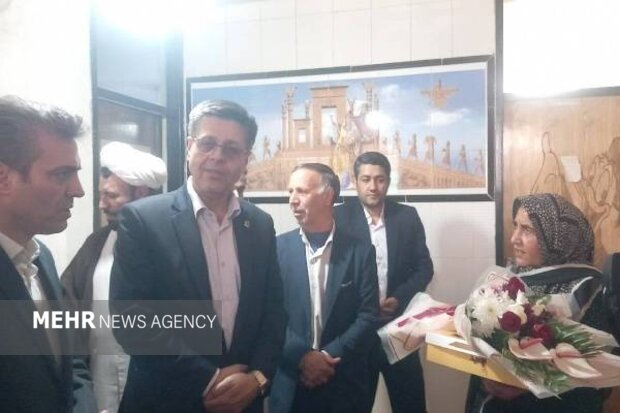 رزومه فرزندان سیم‌بان جان‌باخته برای استخدام بررسی می‌شود