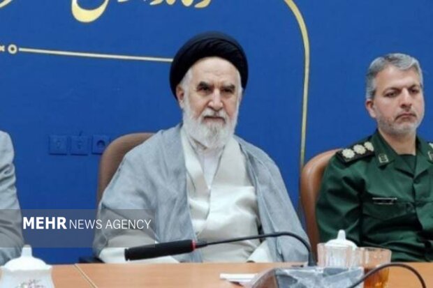 موسوی: رسیدگی به گرانی و معیشت مردم اولویت مسئولان باشد