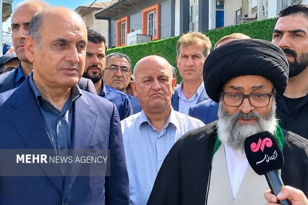 آیت الله قربانی با فضیلت های اخلاقی خود مردم را جذب می کرد