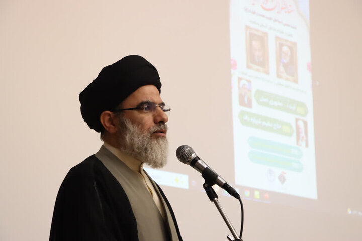 اصل‌نژادی: مداحان منادیان حقیقت مکتب اهل بیت(ع) هستند