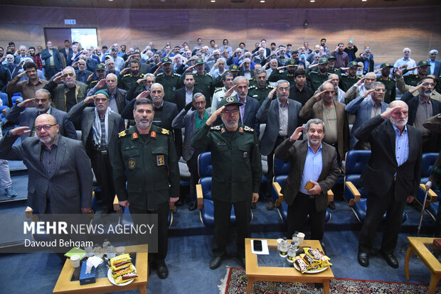 آیین رونمایی مکتوب و اطلس نبردهای خراسان بزرگ در دوران دفاع مقدس آیین رونمایی مکتوب و اطلس نبردهای خراسان بزرگ در دوران دفاع مقدس