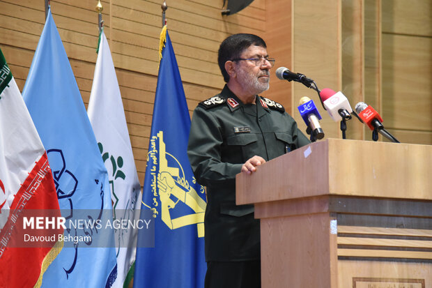 آیین رونمایی مکتوب و اطلس نبردهای خراسان بزرگ در دوران <a href='https://sayeb.ir/tag/%d8%af%d9%81%d8%a7%d8%b9-%d9%85%d9%82%d8%af%d8%b3'></div>دفاع مقدس</a>