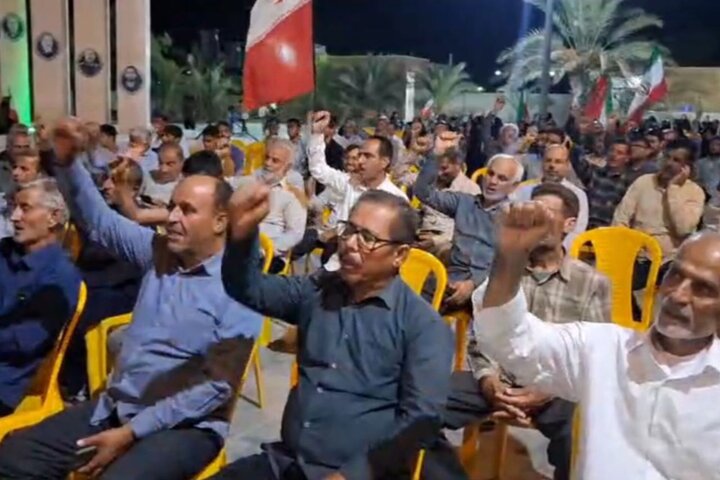اجتماع مردم انقلابی آبدان در شب ۲۲۸