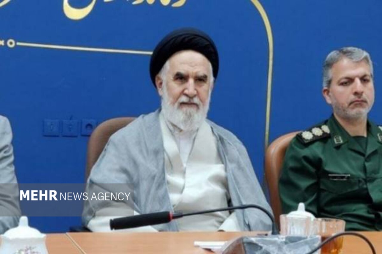 موسوی: رسیدگی به گرانی و معیشت مردم اولویت مسئولان باشد