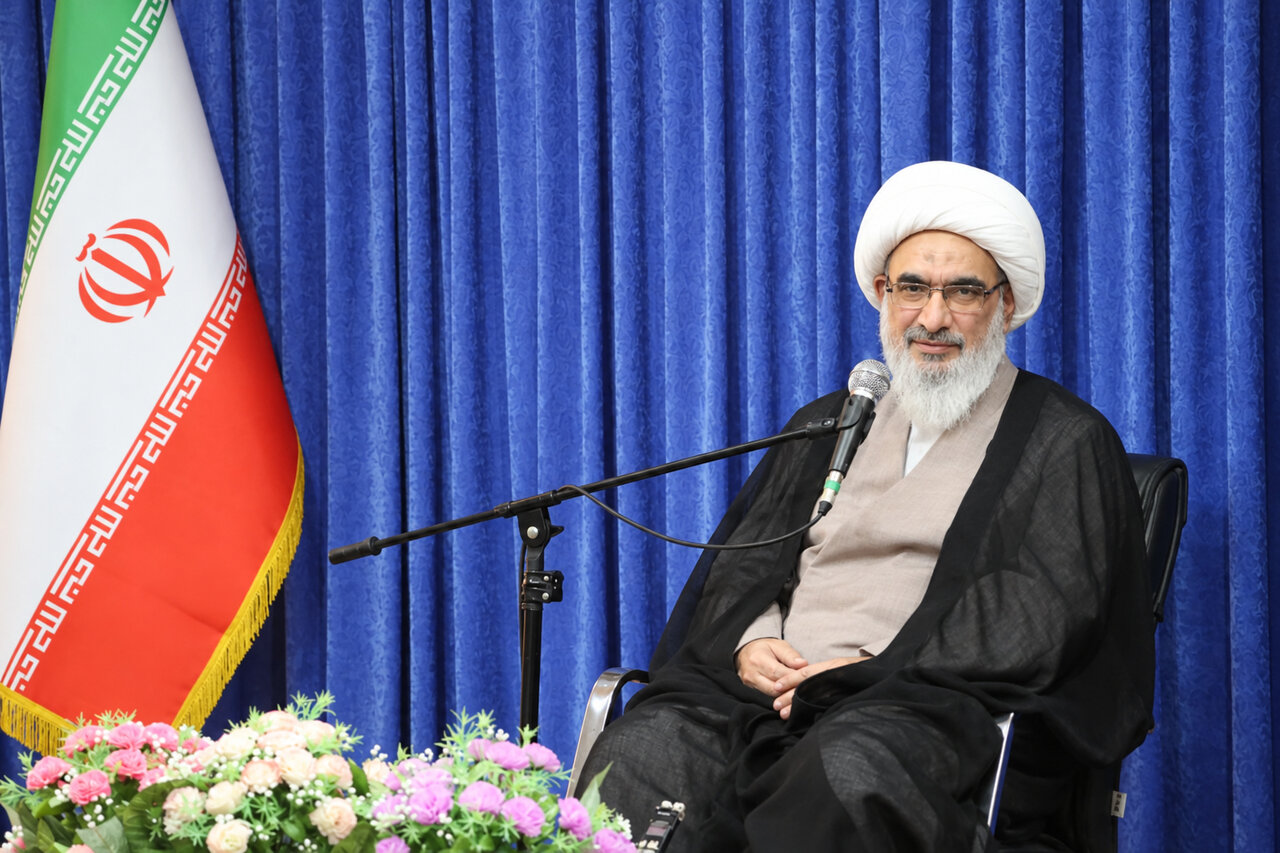 امام جمعه بوشهر: فیلم شهید مهدوی باید ماندگار شود امام جمعه بوشهر: فیلم شهید مهدوی باید ماندگار شود