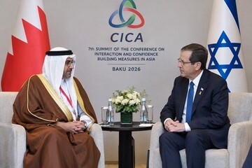 بحرینی وزیر خارجہ کی باکو میں غاصب اسرائیلی صدر سے ملاقات
