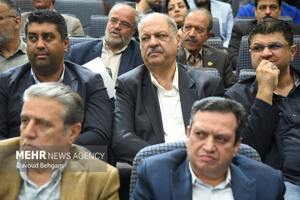 آئین اهدا نشان کاوه در مشهد