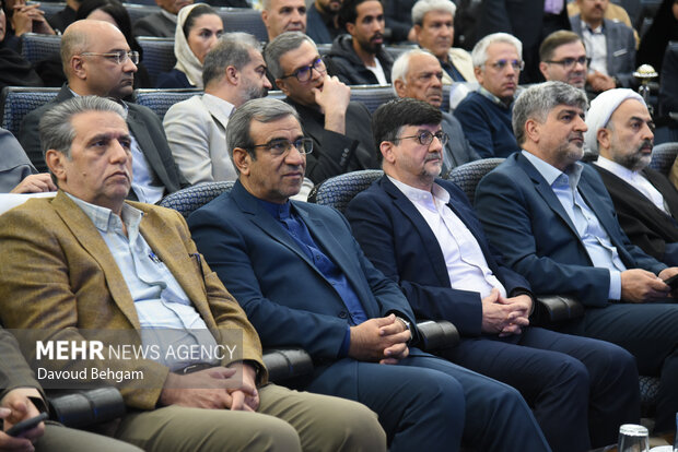 آئین اهدا نشان کاوه در مشهد