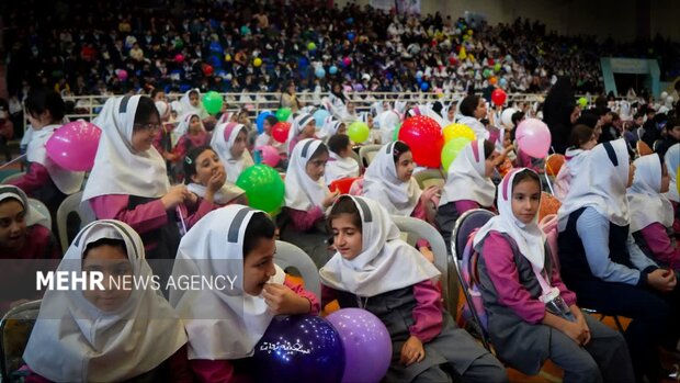 جشن «فضانوردان کوچک» در خرمآباد برگزار شد