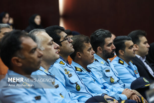 آیین گرامیداشت ولادت حضرت زینب(س) و تجلیل از پرستاران ارتش