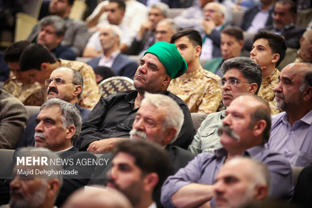 آیین تجلیل از فعالین عرصه شور و شعور حسینی یزد