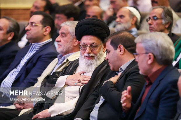 آیین تجلیل از فعالین عرصه شور و شعور حسینی یزد