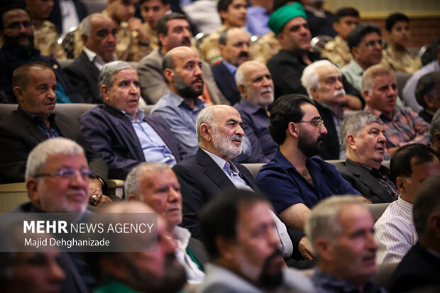 آیین تجلیل از فعالین عرصه شور و شعور حسینی یزد