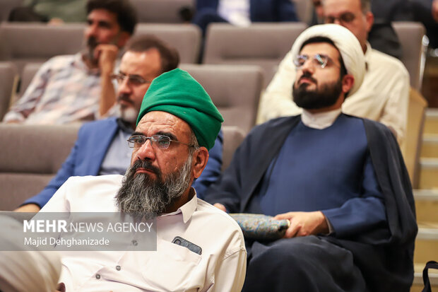آیین تجلیل از فعالین عرصه شور و شعور حسینی یزد