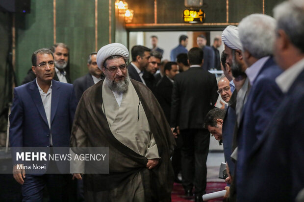 روز پایانی سفر معاون رئیس‌جمهور به تبریز