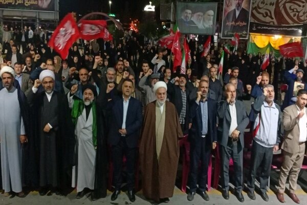 موج ۲۲۹ تجمعات شبانه؛ مردم آزادشهر بار دیگر به میدان آمدند