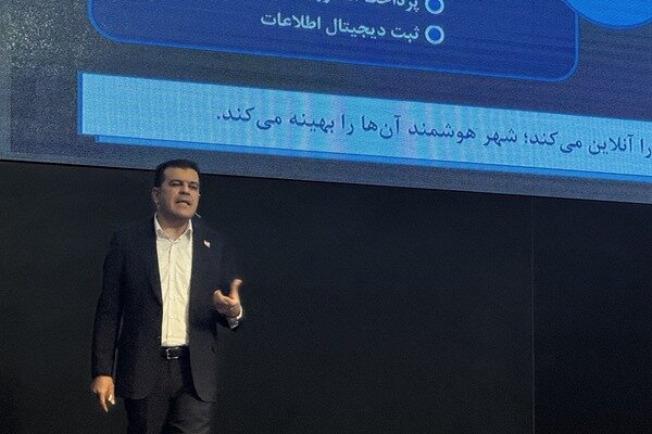 افشین: فناوری شهری باید از زیرساخت به کیفیت زندگی مردم برسد افشین: فناوری شهری باید از زیرساخت به کیفیت زندگی مردم برسد