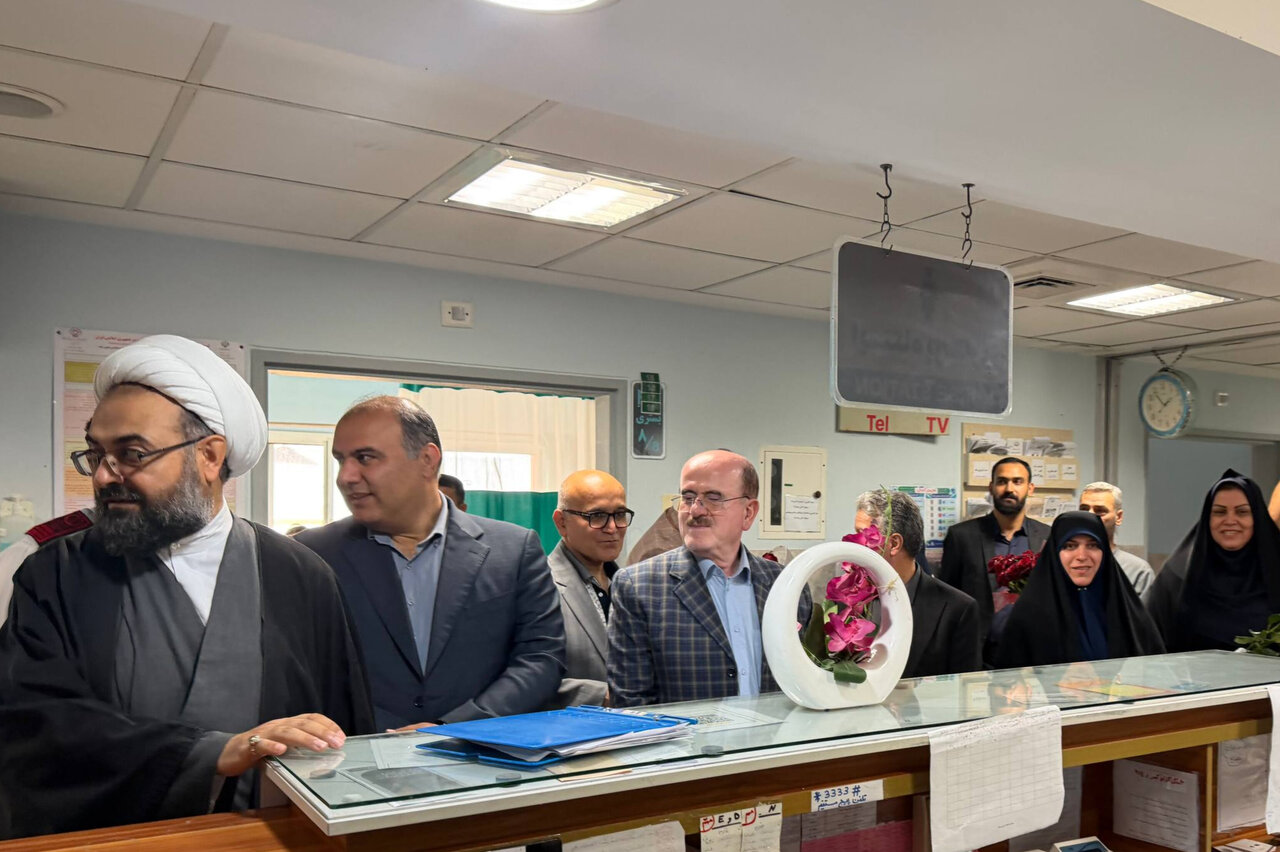 گلشن: پرستاران با صبر و ایثار، نقش مهمی در حفظ سلامت جامعه دارند گلشن: پرستاران با صبر و ایثار، نقش مهمی در حفظ سلامت جامعه دارند