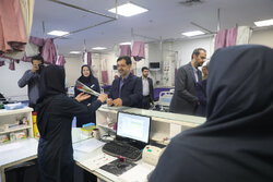 استاندار قم از پرستاران بیمارستان فرقانی تجلیل کرد