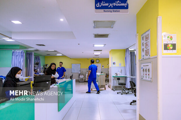 روز <a href='https://sayeb.ir/tag/%d9%be%d8%b1%d8%b3%d8%aa%d8%a7%d8%b1'></div>پرستار</a>