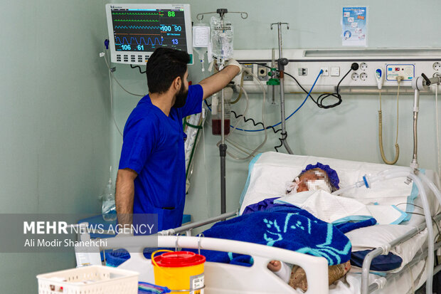 روز <a href='https://sayeb.ir/tag/%d9%be%d8%b1%d8%b3%d8%aa%d8%a7%d8%b1'></div>پرستار</a>
