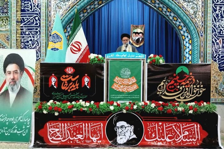 امام جمعه دیّر: ملت ایران پیرو مکتب مقاومت زینب (س) است