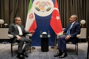 وزير الخارجية الايراني يلتقي نظيره التركي في بغداد