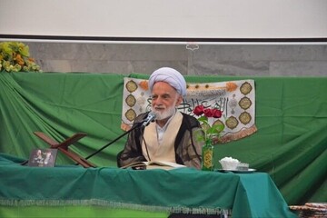 دری نجف‌آبادی: آموزه‌های اسلامی در متن زندگی جاری شود