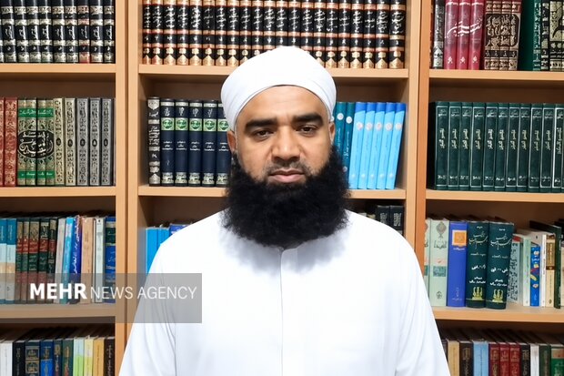 عالم اهل سنت گلشن: حرمت زنان و امنیت مردم باید حفظ شود