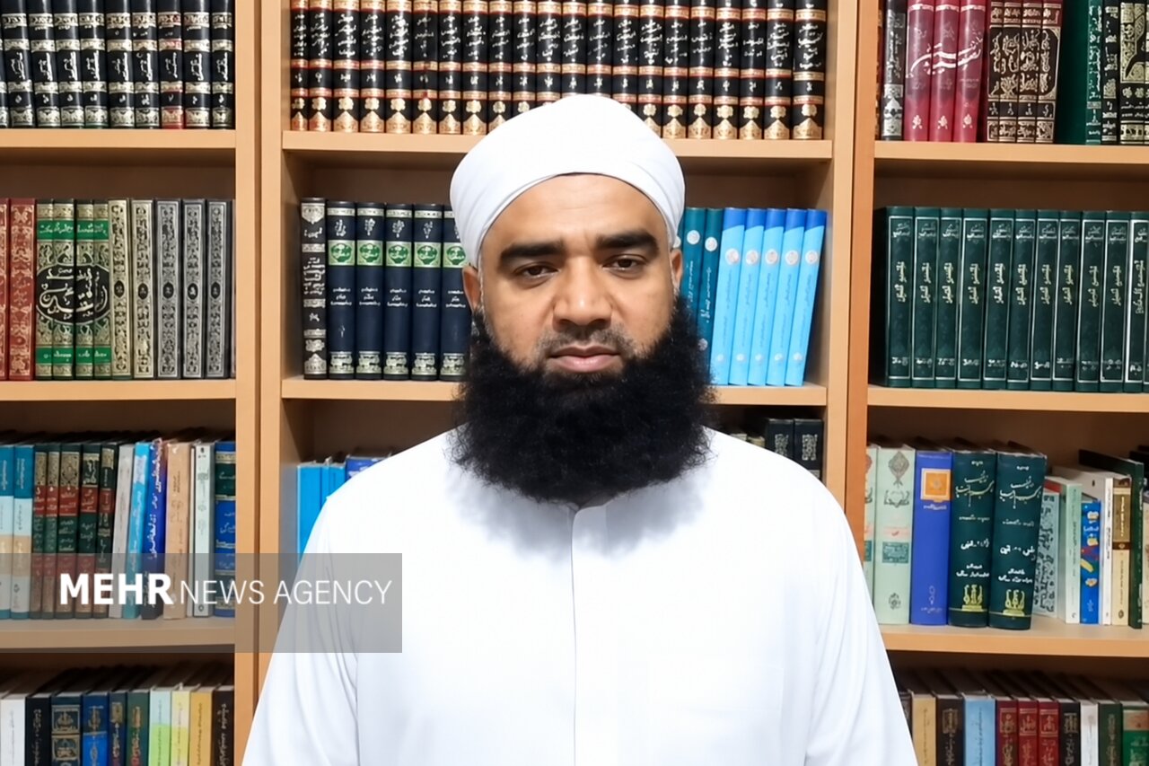 عالم اهل سنت گلشن: حرمت زنان و امنیت مردم باید حفظ شود