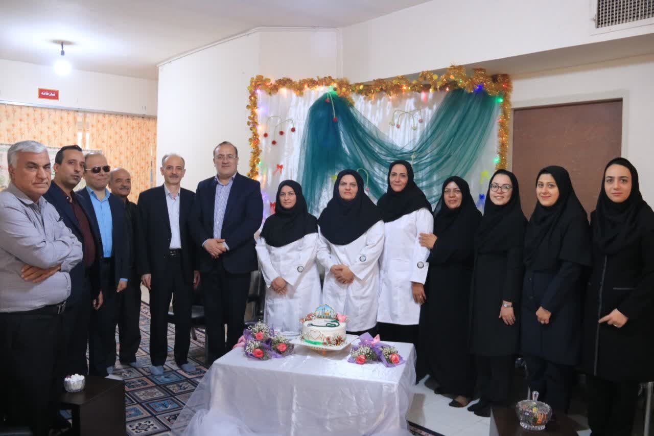 تجلیل از پرستاران شیرخوارگاه در یزد