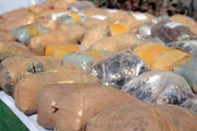 کشف ۲۷ کیلو تریاک در قم؛ ۵ قاچاقچی دستگیر شدند