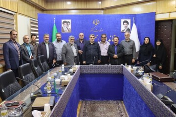 کولیوند: احزاب برای حل مسائل استان سمنان میدان‌داری کنند