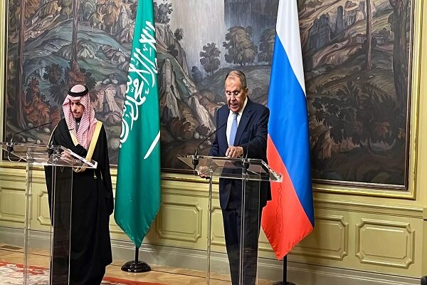 دیدار وزرای خارجه روسیه و عربستان در منامه دیدار وزرای خارجه روسیه و عربستان در منامه