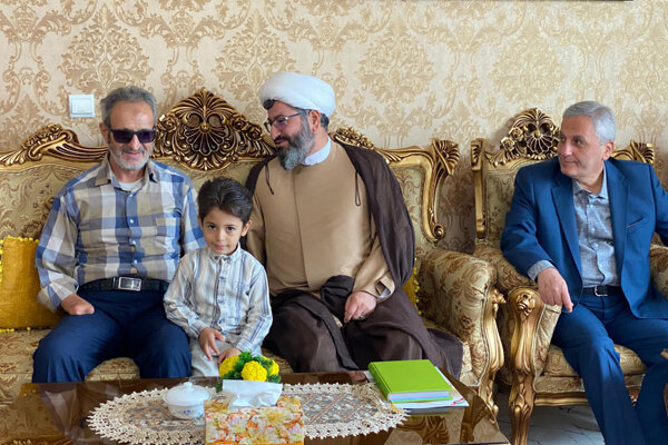 تکریم اسوه‌های ایثار در تبریز