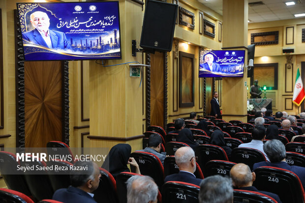 بزرگداشت زنده‌یاد «<a href='https://sayeb.ir/tag/%d9%85%d8%ad%d8%b3%d9%86-%d8%ae%d9%84%db%8c%d9%84%db%8c-%d8%b9%d8%b1%d8%a7%d9%82%db%8c'></div>محسن خلیلی عراقی</a>»