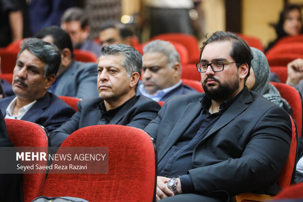 بزرگداشت زندهیاد «<a href='https://sayeb.ir/tag/%d9%85%d8%ad%d8%b3%d9%86-%d8%ae%d9%84%db%8c%d9%84%db%8c-%d8%b9%d8%b1%d8%a7%d9%82%db%8c'></div>محسن خلیلی عراقی</a>»
