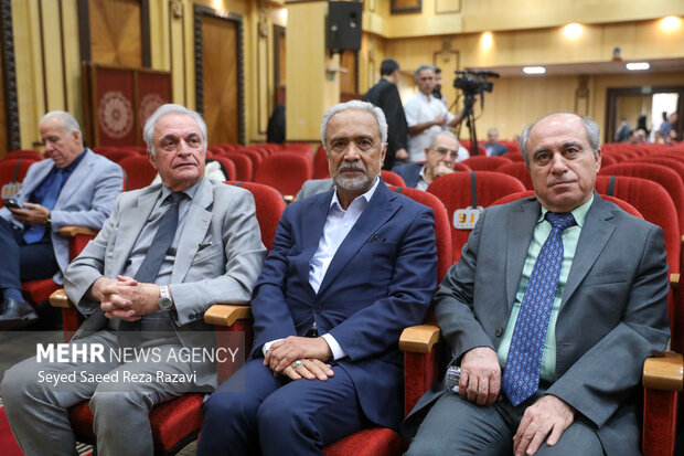 بزرگداشت زنده‌یاد «<a href='https://sayeb.ir/tag/%d9%85%d8%ad%d8%b3%d9%86-%d8%ae%d9%84%db%8c%d9%84%db%8c-%d8%b9%d8%b1%d8%a7%d9%82%db%8c'></div>محسن خلیلی عراقی</a>»
