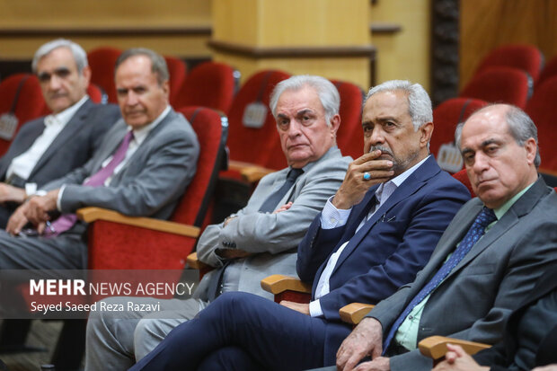 بزرگداشت زندهیاد «<a href='https://sayeb.ir/tag/%d9%85%d8%ad%d8%b3%d9%86-%d8%ae%d9%84%db%8c%d9%84%db%8c-%d8%b9%d8%b1%d8%a7%d9%82%db%8c'></div>محسن خلیلی عراقی</a>»