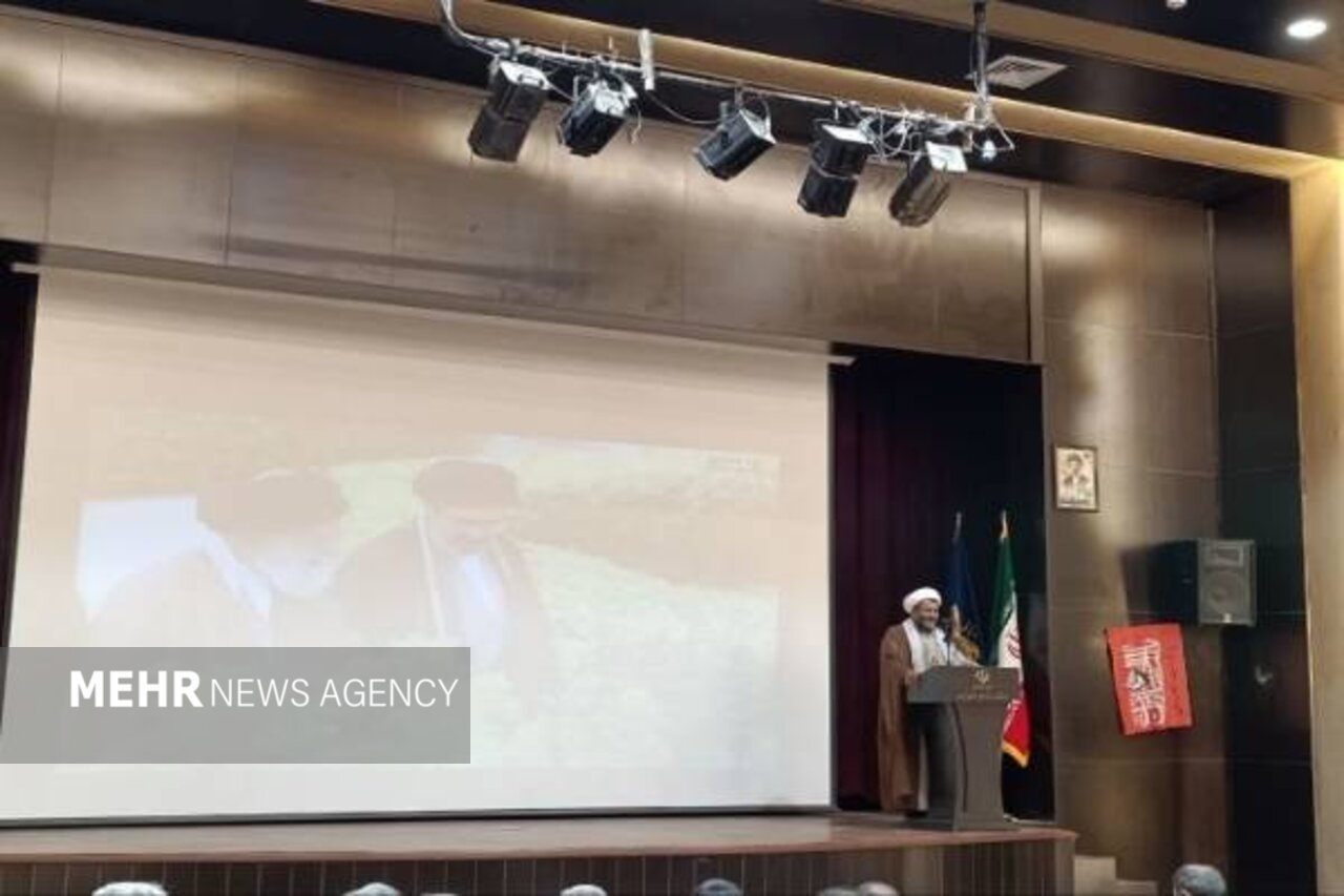 غلامی: صنعت کشور با وجود قطعی برق به فعالیت خود ادامه داد