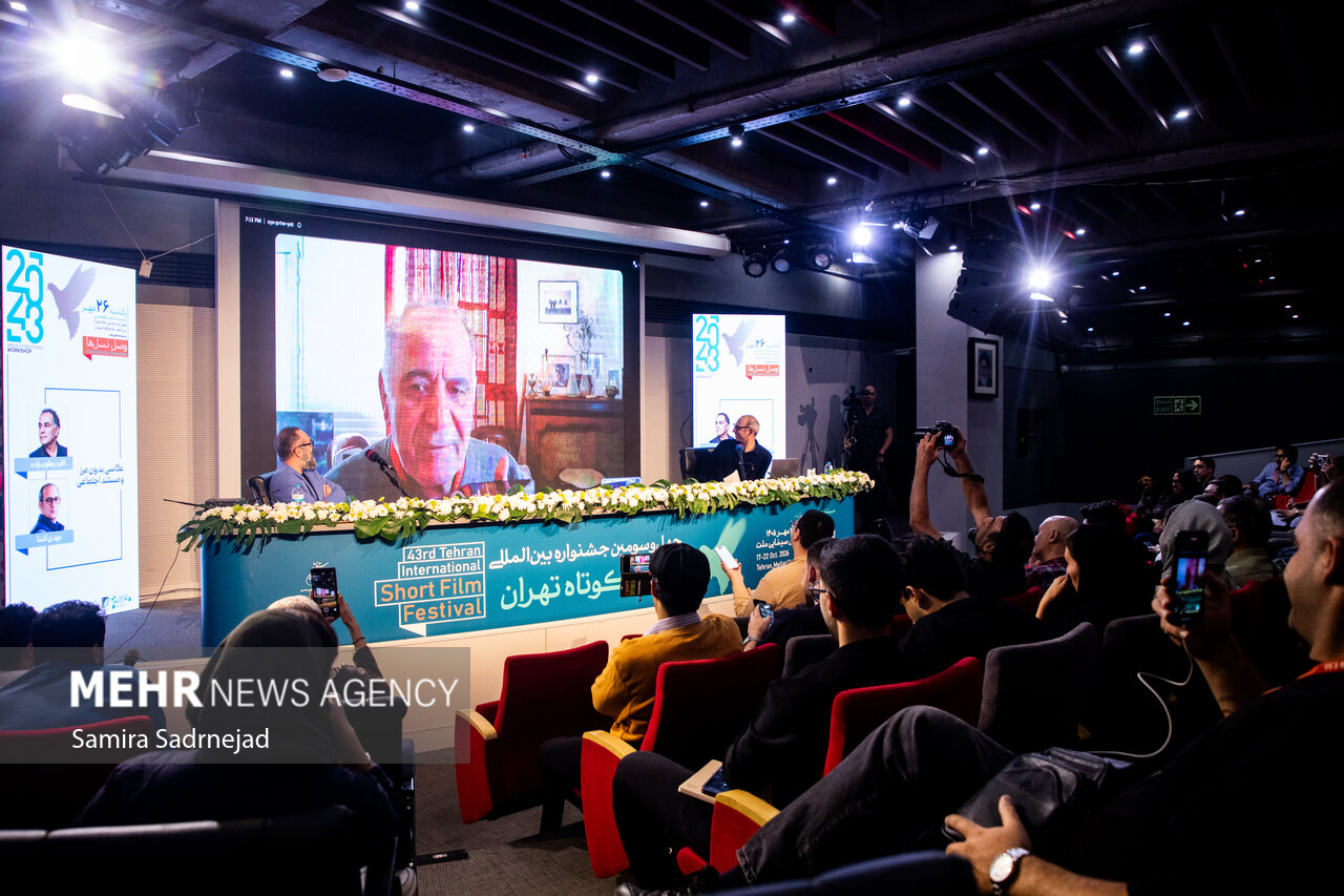 آلفرد یعقوبزاده: عکاس مستند باید صادق و بیطرف باشد، نه شعاردهنده 1 og-image