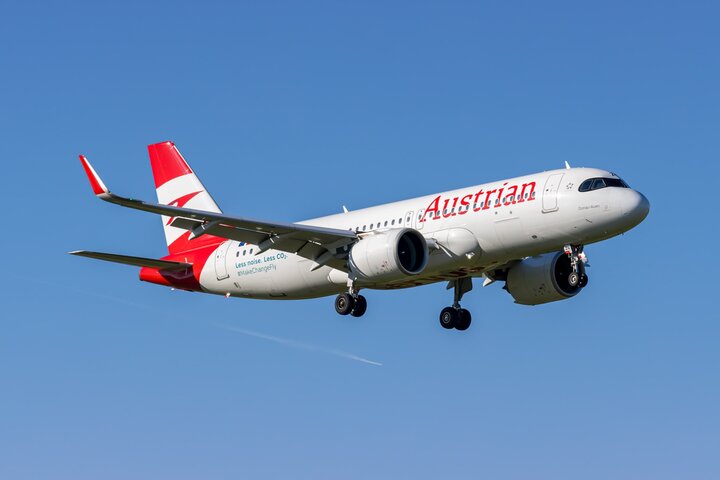 Austrian Airlines makes an emergency landing in Sofia
