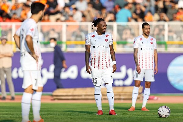 پرسپولیس با پیروزی بر قعرنشین صدرنشین ماند؛ سرخپوشان به ۲۰ رسیدند